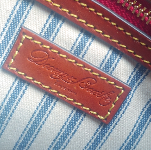 Dooney & Bourke crossbody - Picture 8 of 15